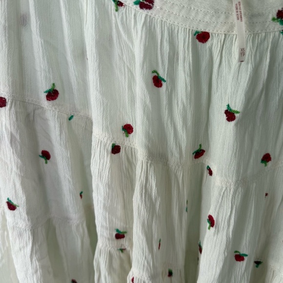 Free People In Full Swing Cherry Embroidered Midi Skirt W Pockets Size XS - Picture 6 of 12